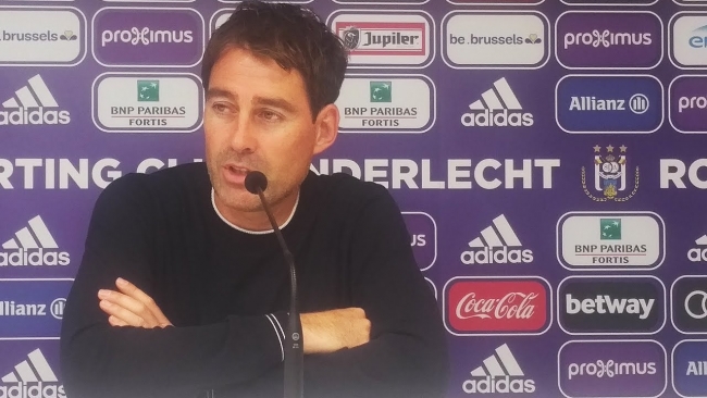 Embedded thumbnail for Press conference coach Weiler after RSCA - Lokeren